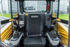 Šmykom riadený nakladač SANY SS210R